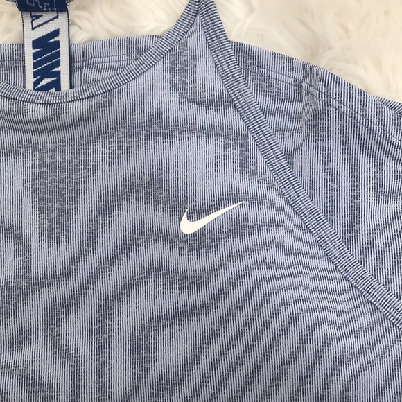 🌸 2 for $30 🌸 Nike tank top - Picture 4 of 6